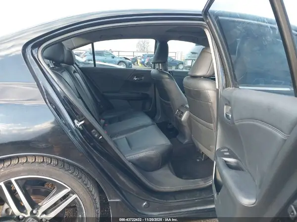 1HGCR3F99HA004890 2017 HONDA ACCORD - Image 8
