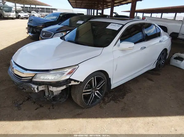 1HGCR3F99HA023519 2017 HONDA ACCORD - Image 2