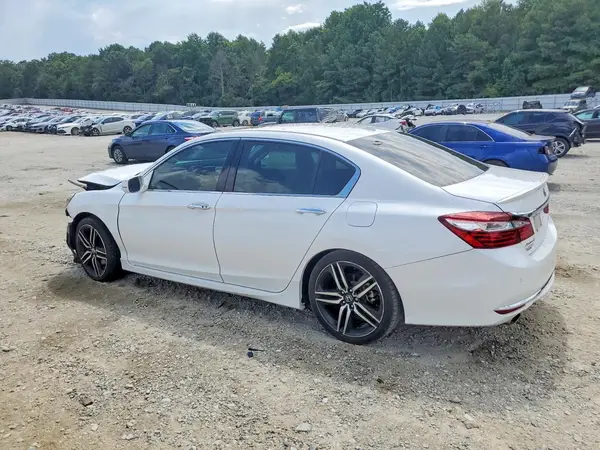 1HGCR3F99HA031233 2017 HONDA ACCORD - Image 2