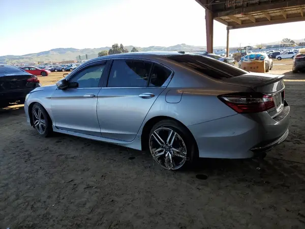 1HGCR3F99HA031457 2017 HONDA ACCORD - Image 2