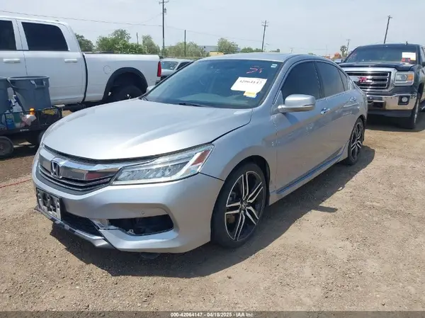 1HGCR3F99HA042233 2017 HONDA ACCORD - Image 2