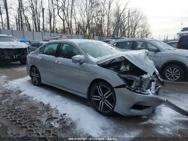 1HGCR3F9XGA023270 2016 HONDA ACCORD - Image 1