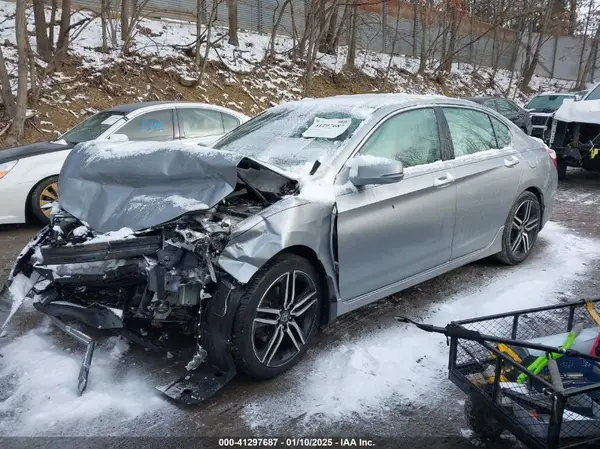 1HGCR3F9XGA023270 2016 HONDA ACCORD - Image 2