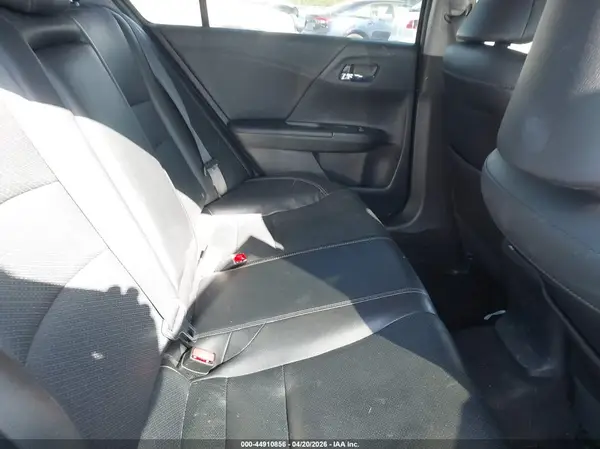 1HGCR3F9XGA025147 2016 HONDA ACCORD - Image 8
