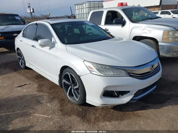 1HGCR3F9XGA026508 2016 HONDA ACCORD - Image 1