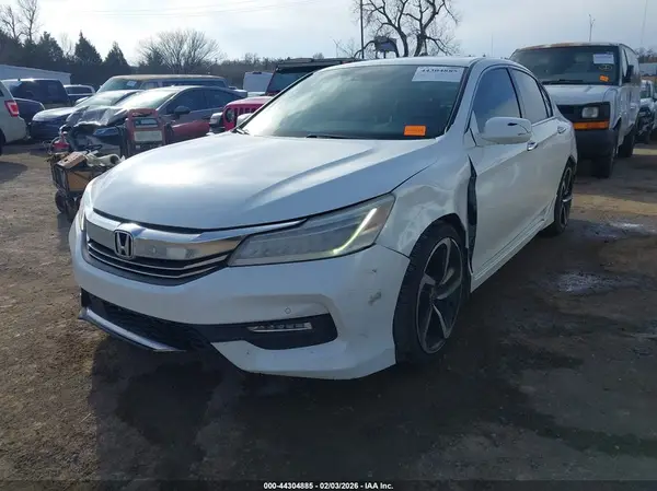 1HGCR3F9XGA026508 2016 HONDA ACCORD - Image 2