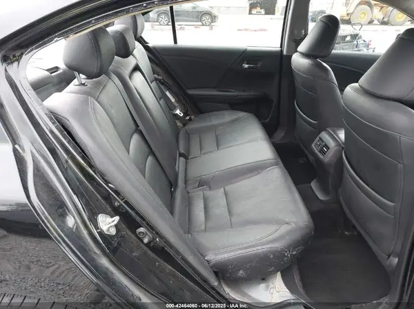 1HGCR3F9XGA034172 2016 HONDA ACCORD - Image 8