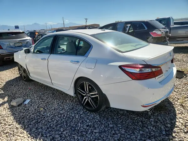 1HGCR3F9XGA035273 2016 HONDA ACCORD - Image 2