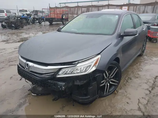 1HGCR3F9XGA801499 2016 HONDA ACCORD - Image 2