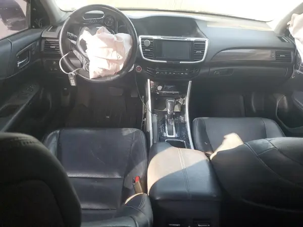 1HGCR3F9XHA002761 2017 HONDA ACCORD - Image 8