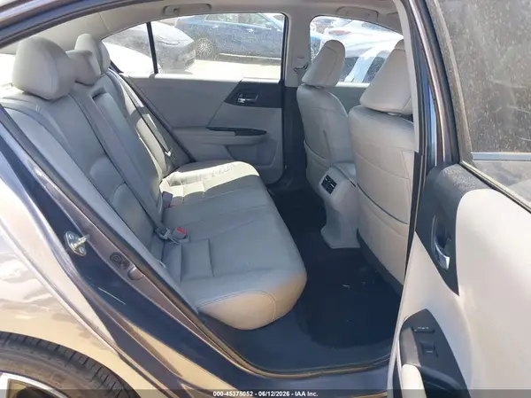 1HGCR3F9XHA004431 2017 HONDA ACCORD - Image 8