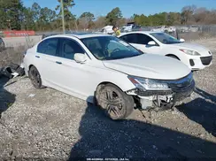 1HGCR3F9XHA011816 2017 HONDA ACCORD