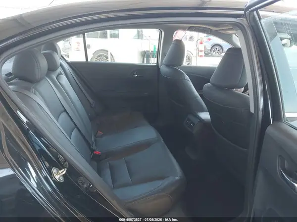 1HGCR3F9XHA013615 2017 HONDA ACCORD - Image 8