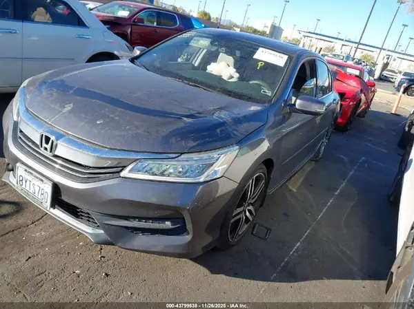 1HGCR3F9XHA017177 2017 HONDA ACCORD - Image 2