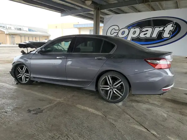 1HGCR3F9XHA020936 2017 HONDA ACCORD - Image 2