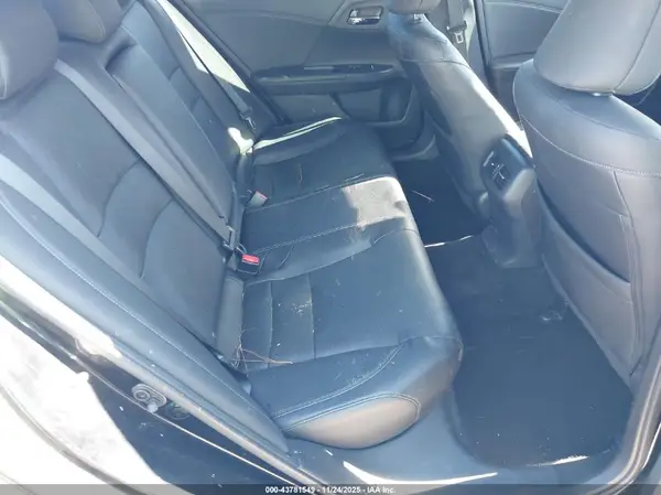 1HGCR3F9XHA022590 2017 HONDA ACCORD - Image 8
