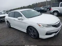 1HGCR3F9XHA022962 2017 HONDA ACCORD