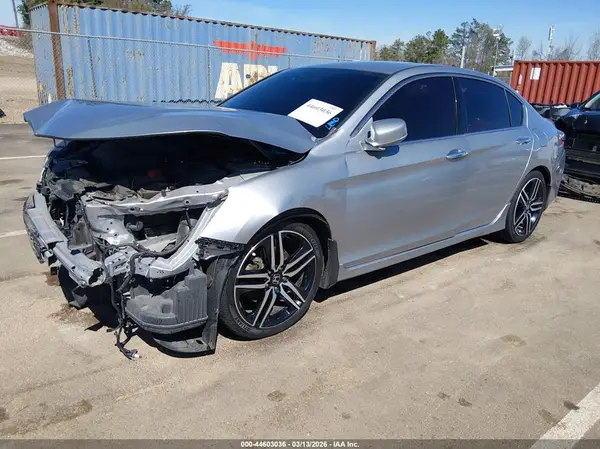1HGCR3F9XHA032312 2017 HONDA ACCORD - Image 2