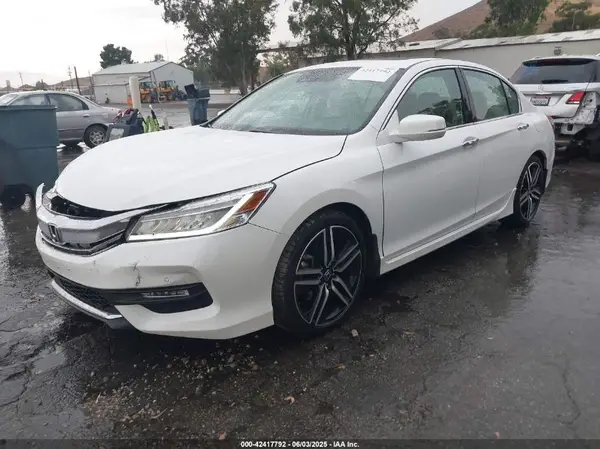 1HGCR3F9XHA032729 2017 HONDA ACCORD - Image 2