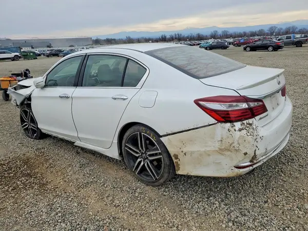 1HGCR3F9XHA036103 2017 HONDA ACCORD - Image 2