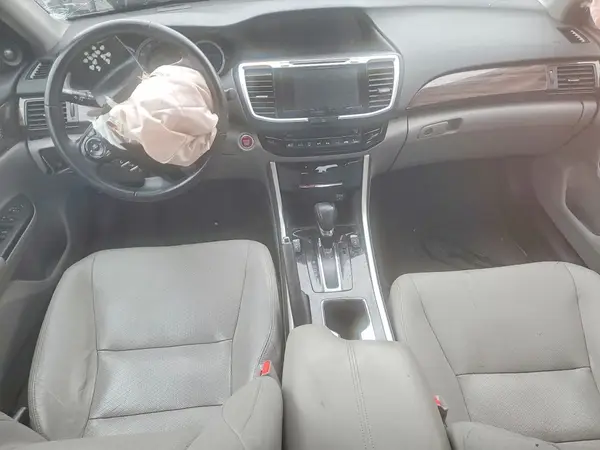1HGCR3F9XHA040412 2017 HONDA ACCORD - Image 8