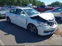 1HGCR3F9XHA040815 2017 HONDA ACCORD