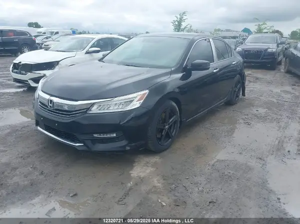 1HGCR3F9XHA802069 2017 HONDA ACCORD - Image 2
