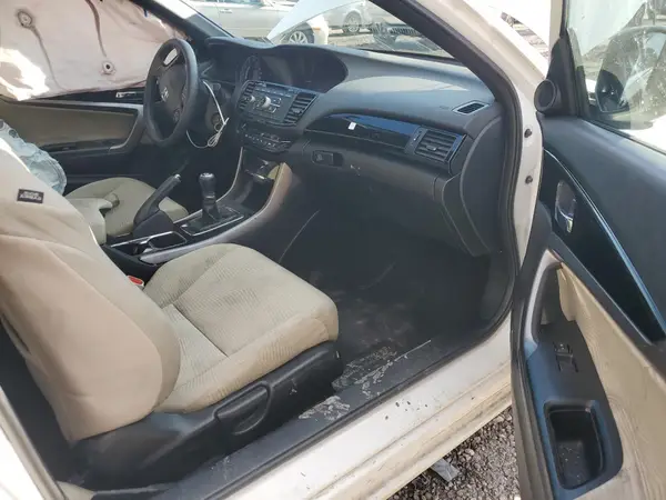 1HGCT1A31HA007405 2017 HONDA ACCORD - Image 8