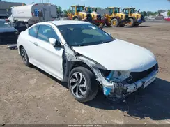 1HGCT1A34HA001615 2017 HONDA ACCORD