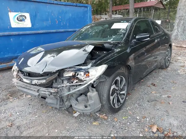 1HGCT1A36HA001289 2017 HONDA ACCORD - Image 2