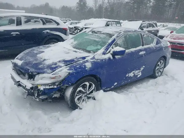 1HGCT1A37HA001611 2017 HONDA ACCORD - Image 2
