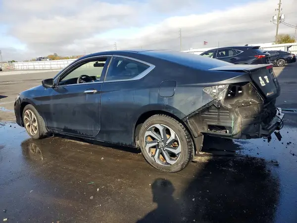 1HGCT1A38HA007384 2017 HONDA ACCORD - Image 2