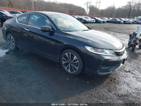 1HGCT1A71HA001879 2017 HONDA ACCORD - Image 1