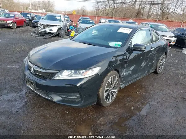 1HGCT1A71HA001879 2017 HONDA ACCORD - Image 2