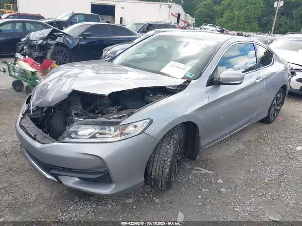 1HGCT1B32HA007248 2017 HONDA ACCORD - Image 2