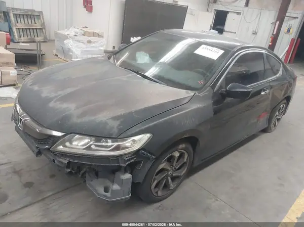 1HGCT1B32HA008335 2017 HONDA ACCORD - Image 2