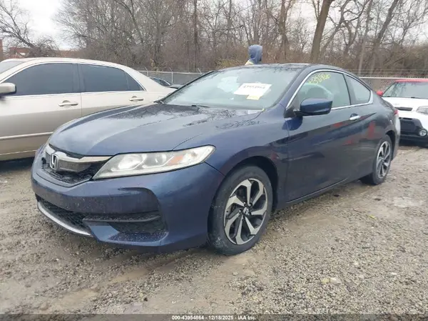 1HGCT1B33HA002091 2017 HONDA ACCORD - Image 2