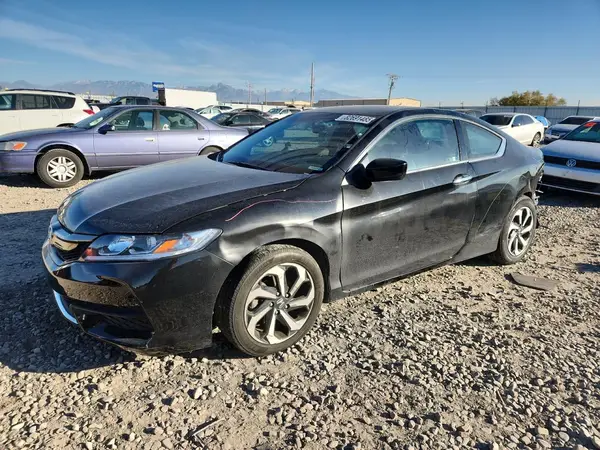 1HGCT1B34HA006585 2017 HONDA ACCORD - Image 1