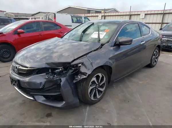 1HGCT1B35HA009026 2017 HONDA ACCORD - Image 2