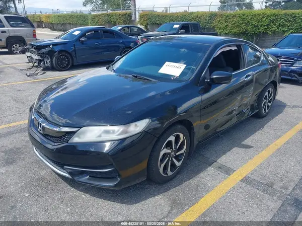 1HGCT1B36HA004501 2017 HONDA ACCORD - Image 2