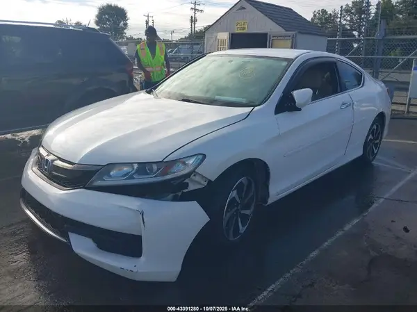 1HGCT1B39GA009514 2016 HONDA ACCORD - Image 2