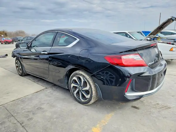 1HGCT1B39HA000555 2017 HONDA ACCORD - Image 2