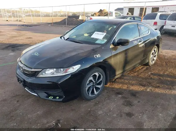 1HGCT1B39HA009661 2017 HONDA ACCORD - Image 2