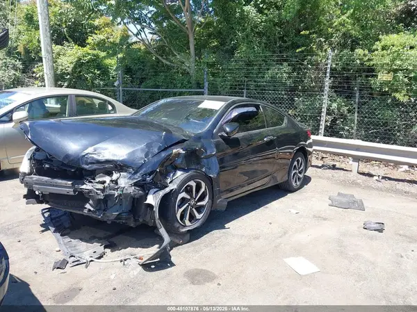 1HGCT1B3XHA009653 2017 HONDA ACCORD - Image 2