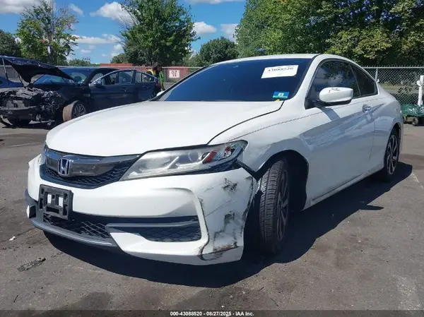1HGCT1B40GA010804 2016 HONDA ACCORD - Image 2