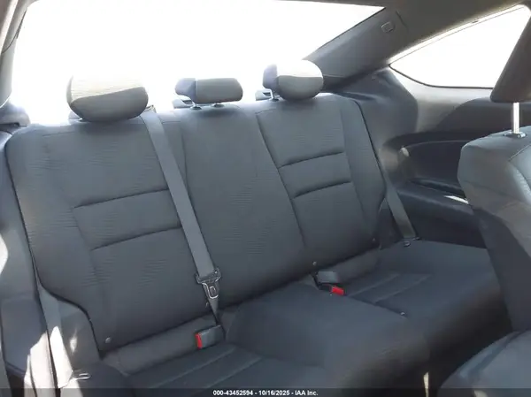 1HGCT1B41GA010357 2016 HONDA ACCORD - Image 8