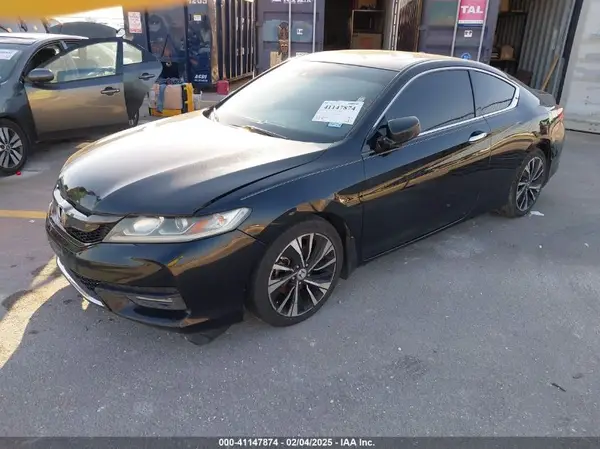 1HGCT1B56HA001423 2017 HONDA ACCORD - Image 2