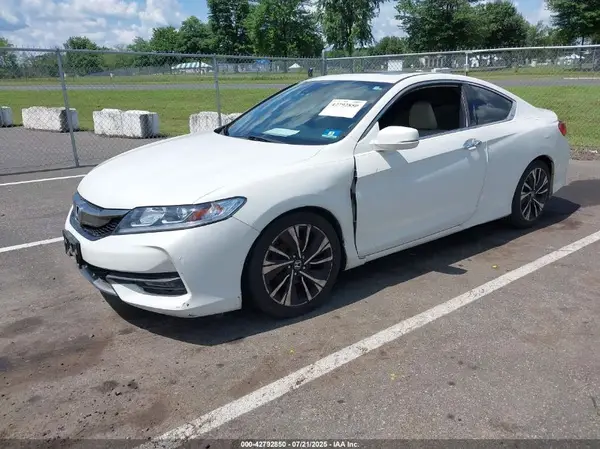 1HGCT1B56HA003401 2017 HONDA ACCORD - Image 2