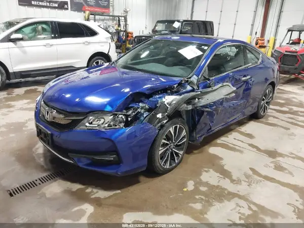 1HGCT1B71HA004604 2017 HONDA ACCORD - Image 2