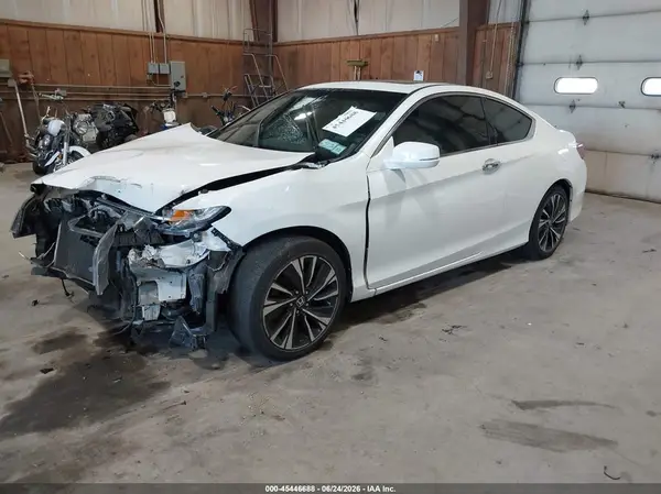1HGCT1B71HA006076 2017 HONDA ACCORD - Image 2